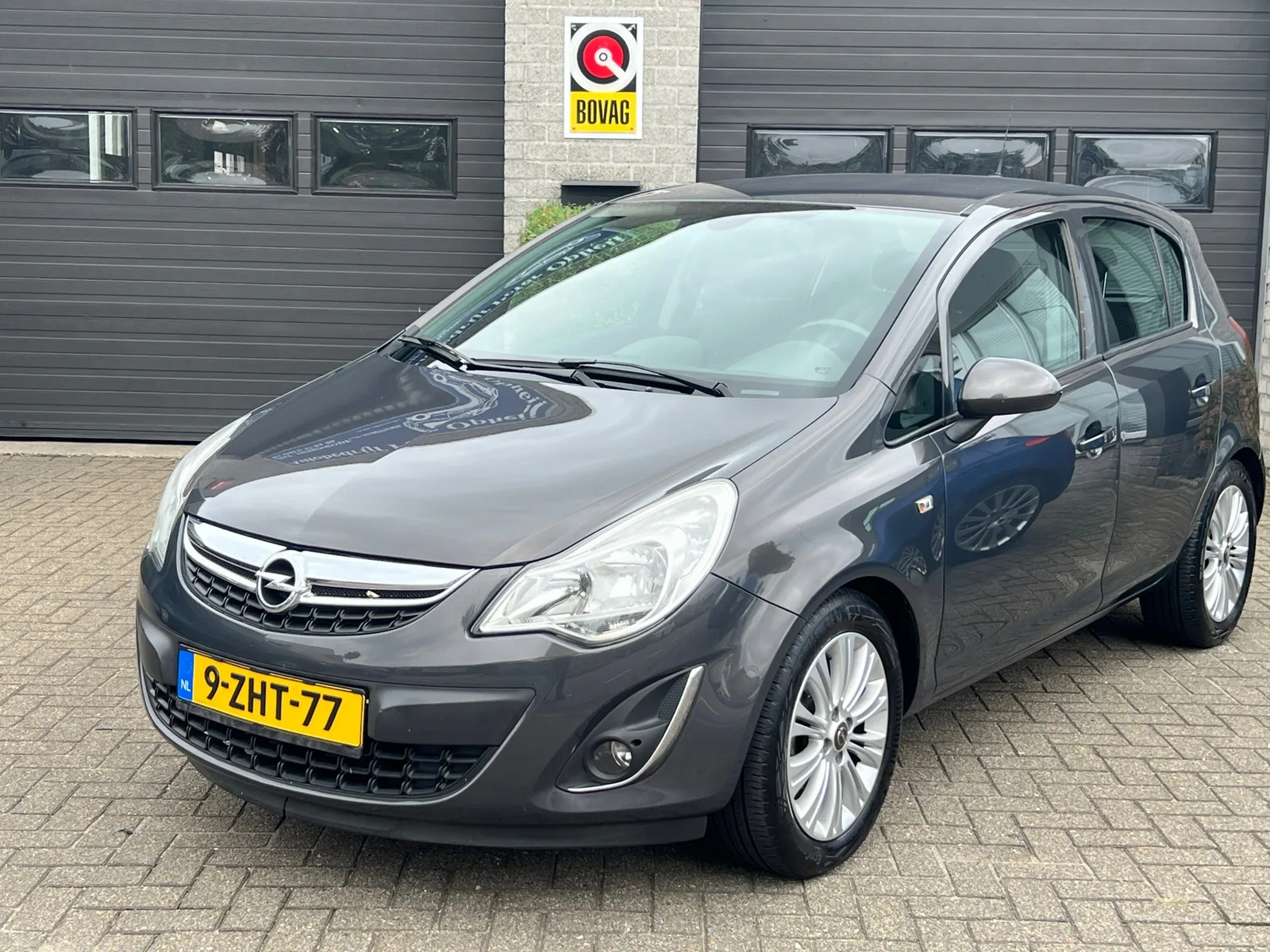 Opel Corsa (2013) — foto 1