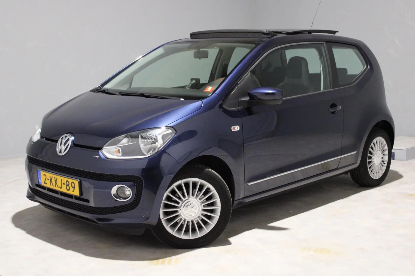 Volkswagen Up! (2012) — foto 1