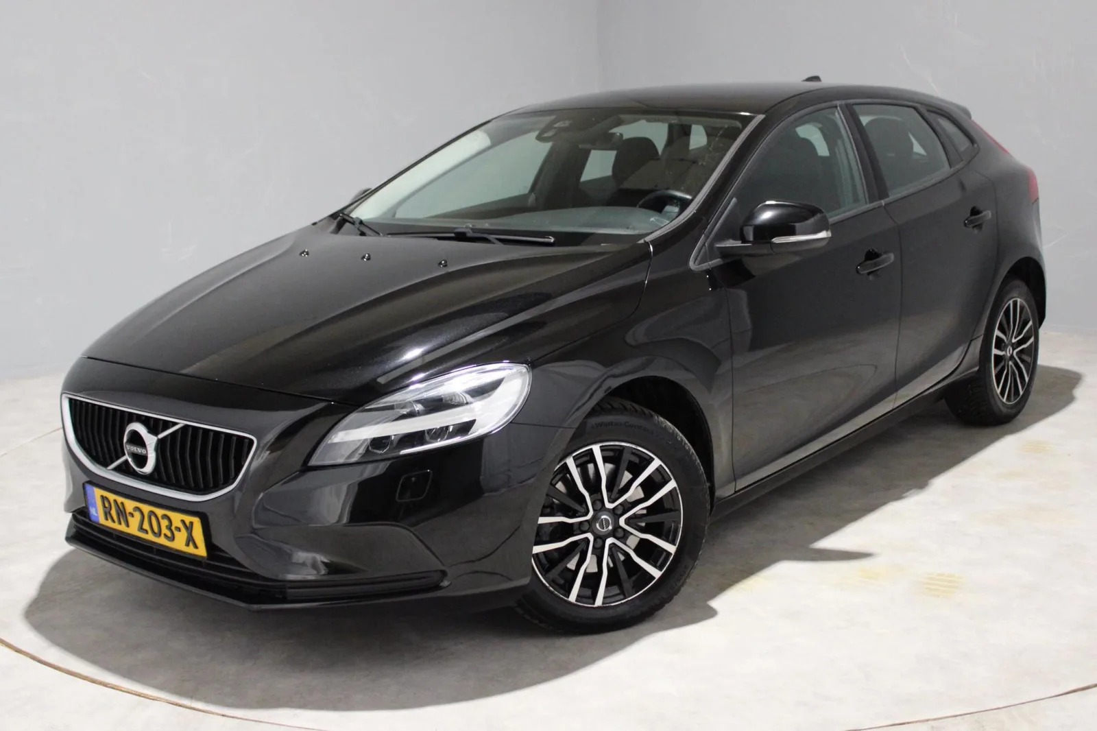Volvo V40 (2018) — foto 1