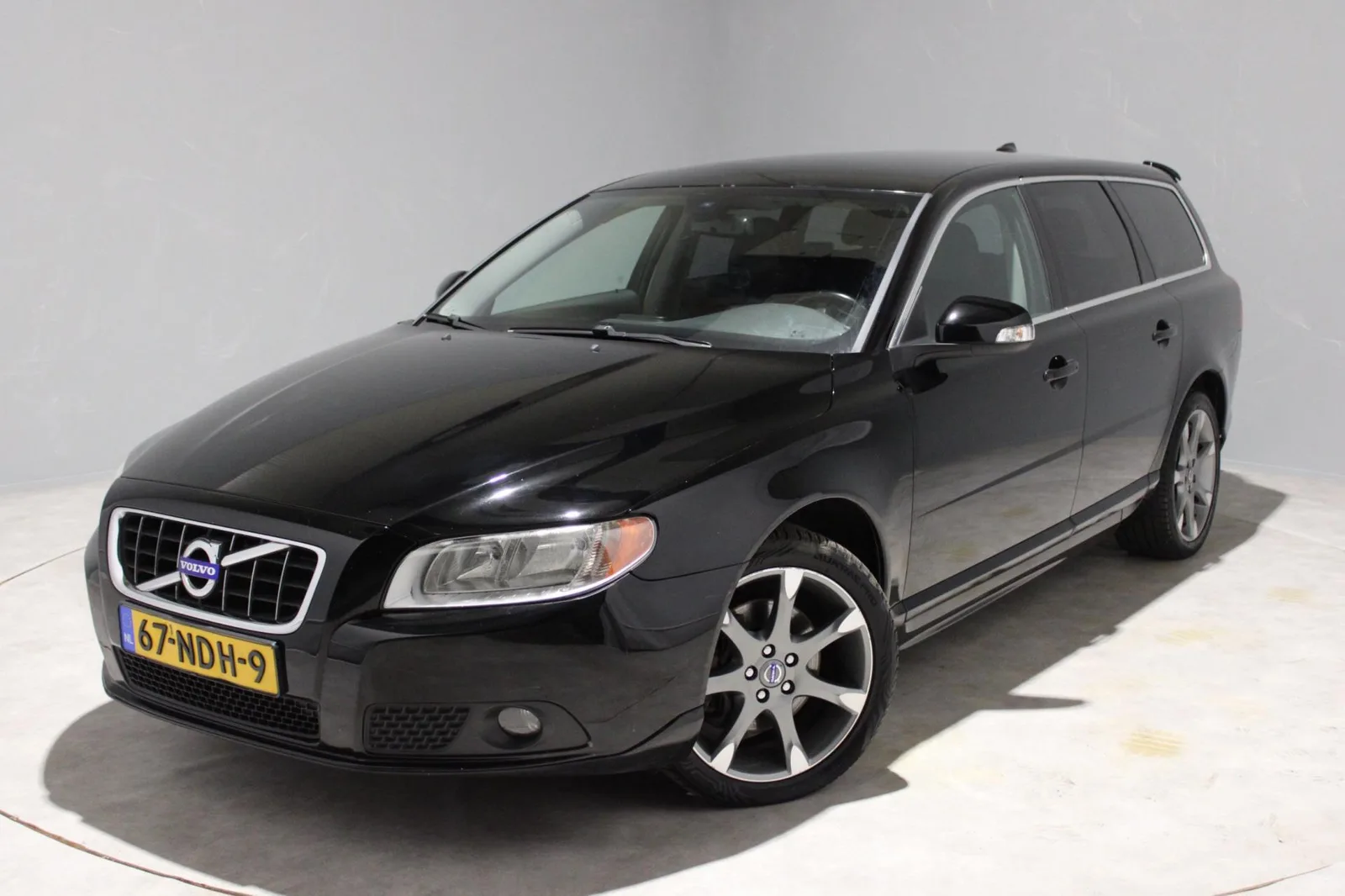 Volvo V70 (2010) — foto 1