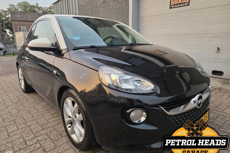 Opel Adam (2015)