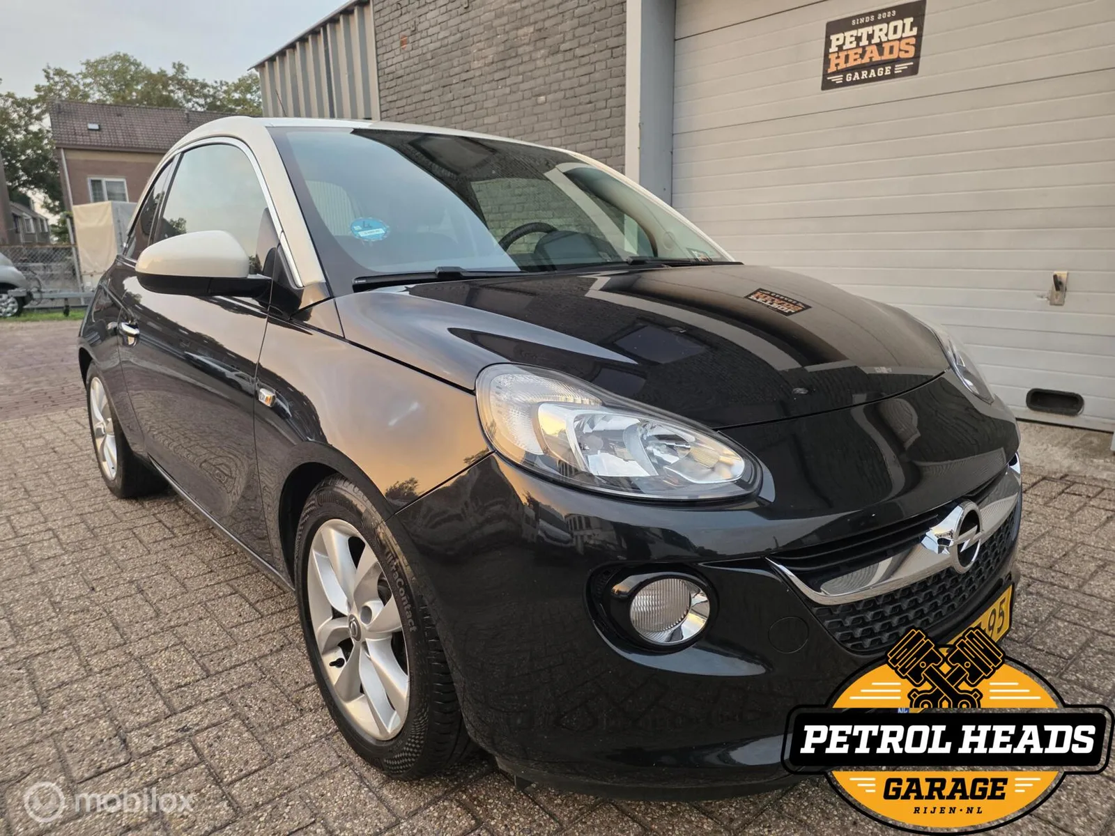 Opel Adam (2015) — foto 1
