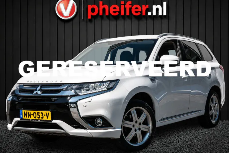 Mitsubishi Outlander (2016)