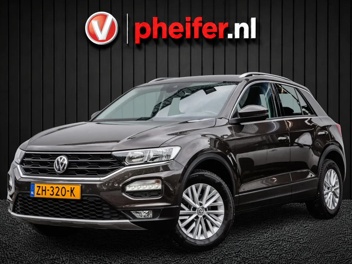 Volkswagen T-Roc (2019) — foto 1