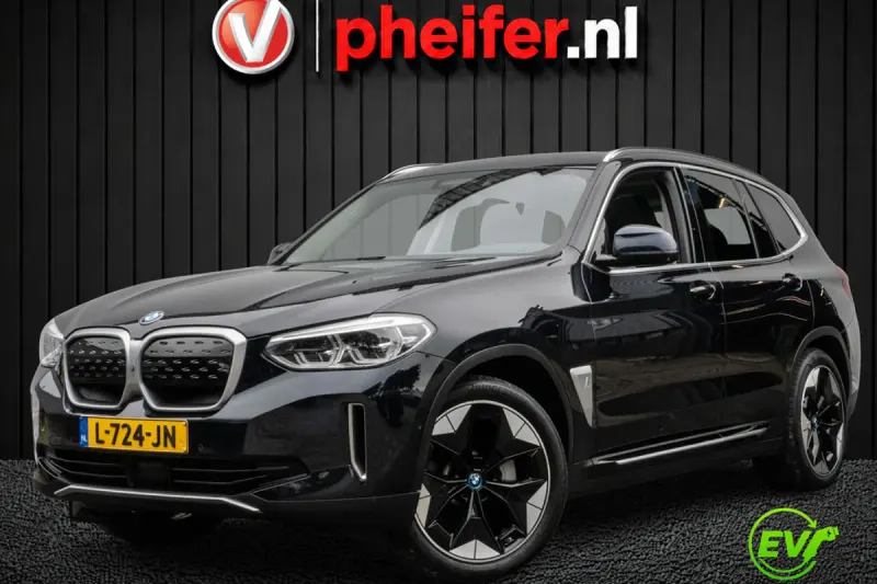 BMW iX3 (2021)