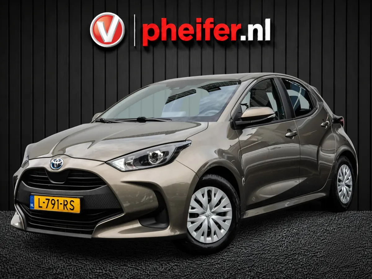 Toyota Yaris (2021) — foto 1