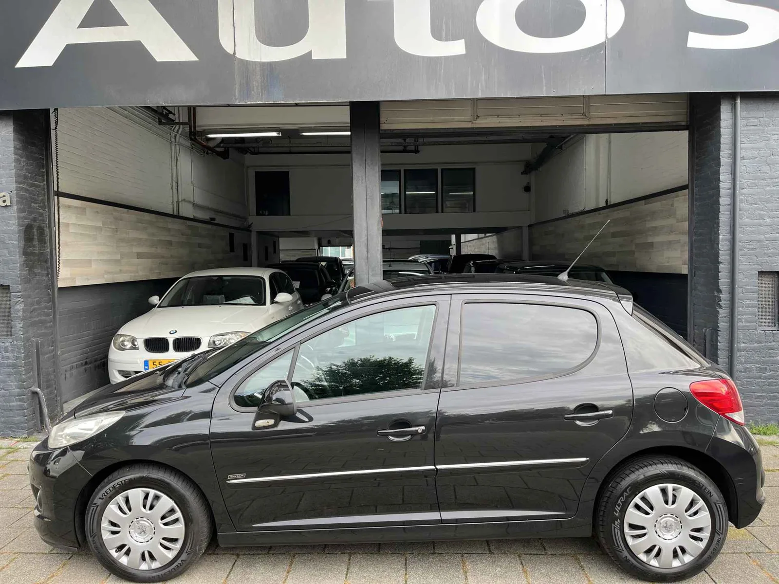 Peugeot 207 (2011) — foto 1