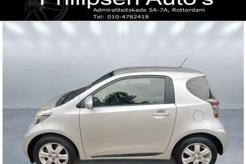 Toyota iQ (2010)