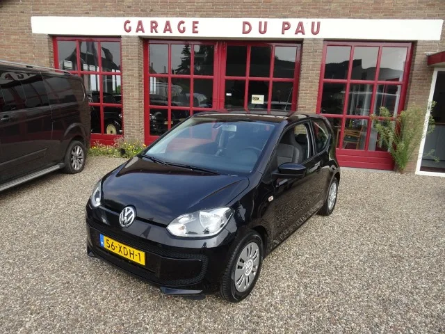 Volkswagen Up! (2012) — foto 1