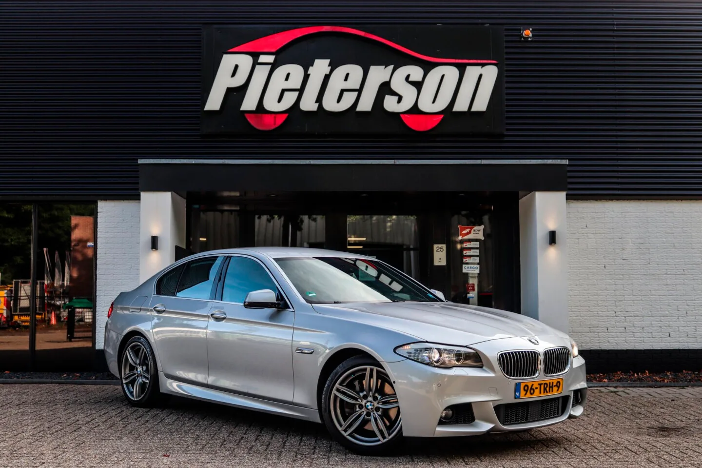 BMW 5-Serie (2012) — foto 1