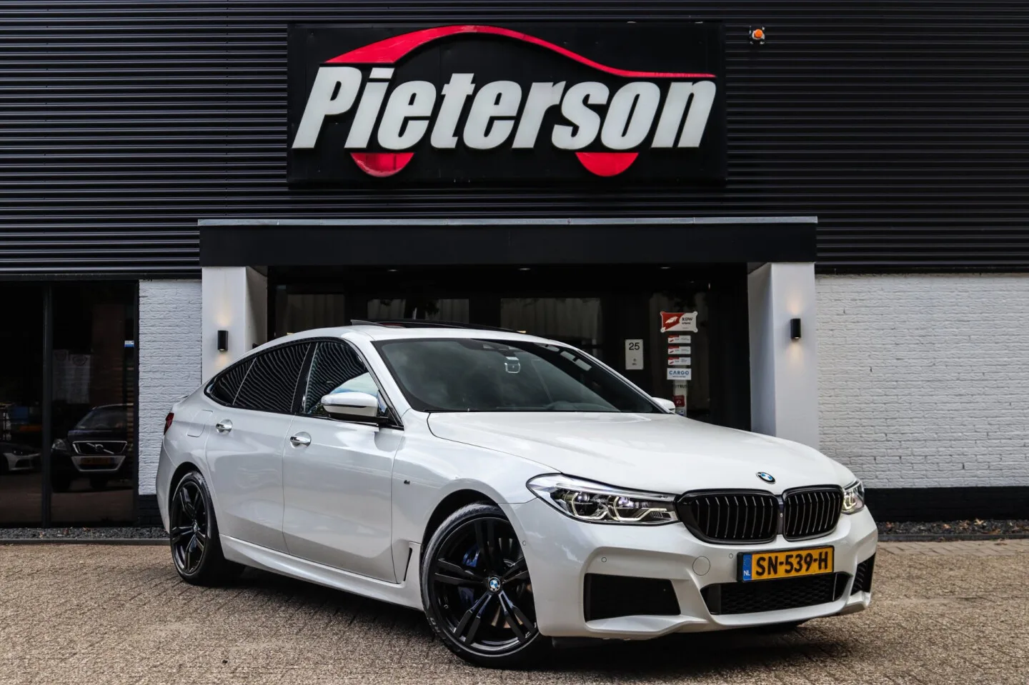 BMW 6-Serie (2018) — foto 1