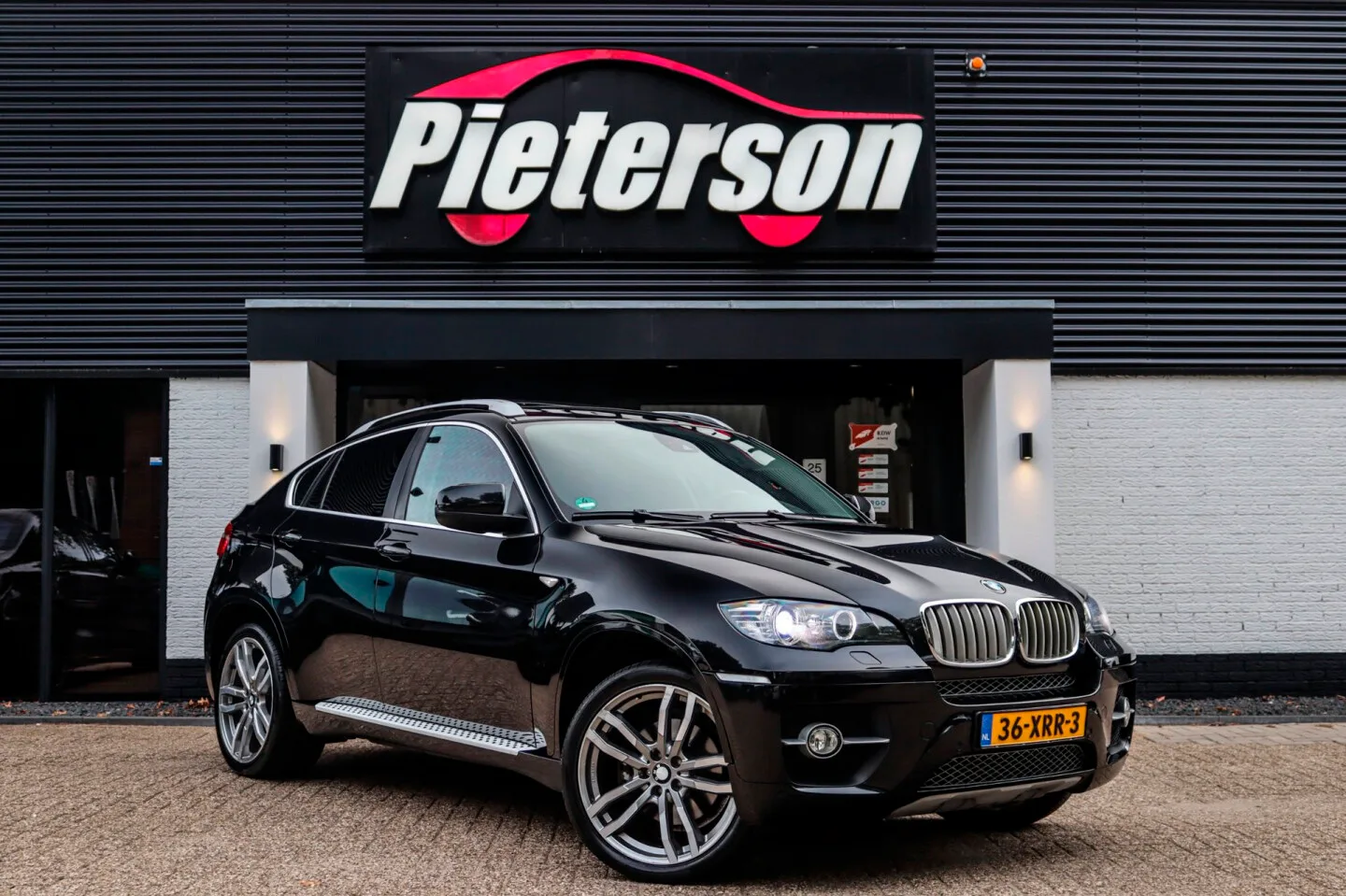 BMW X6 (2011) — foto 1