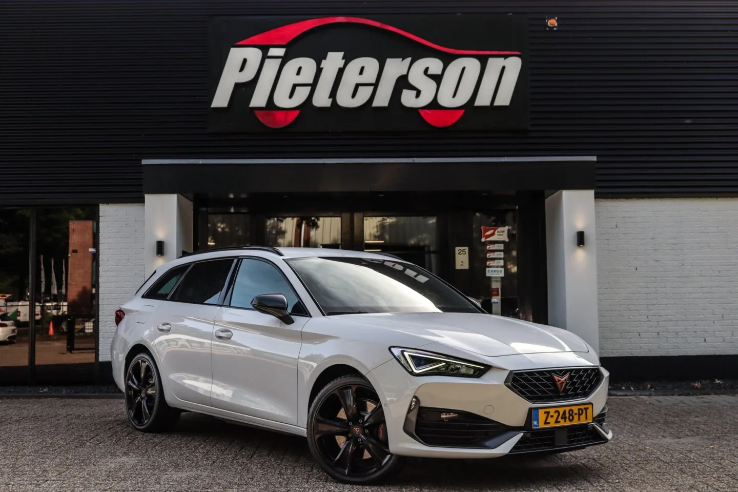 CUPRA Leon Sportstourer (2021) — foto 1