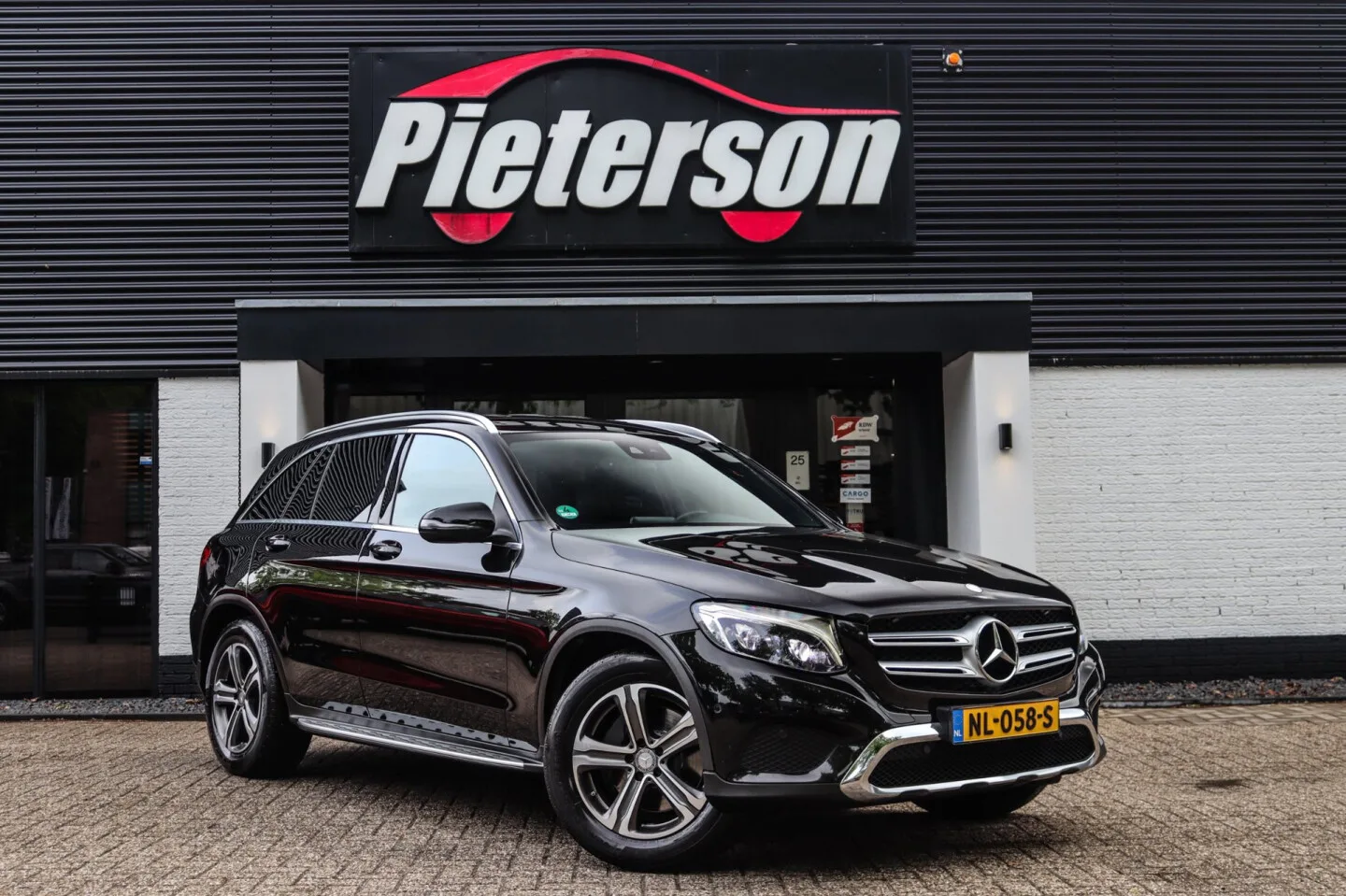 Mercedes-Benz GLC-Klasse (2016) — foto 1