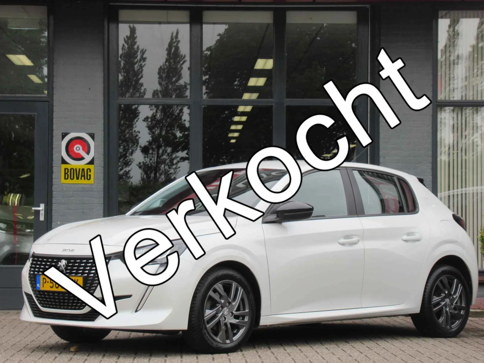 Peugeot 208 (2022) — foto 1