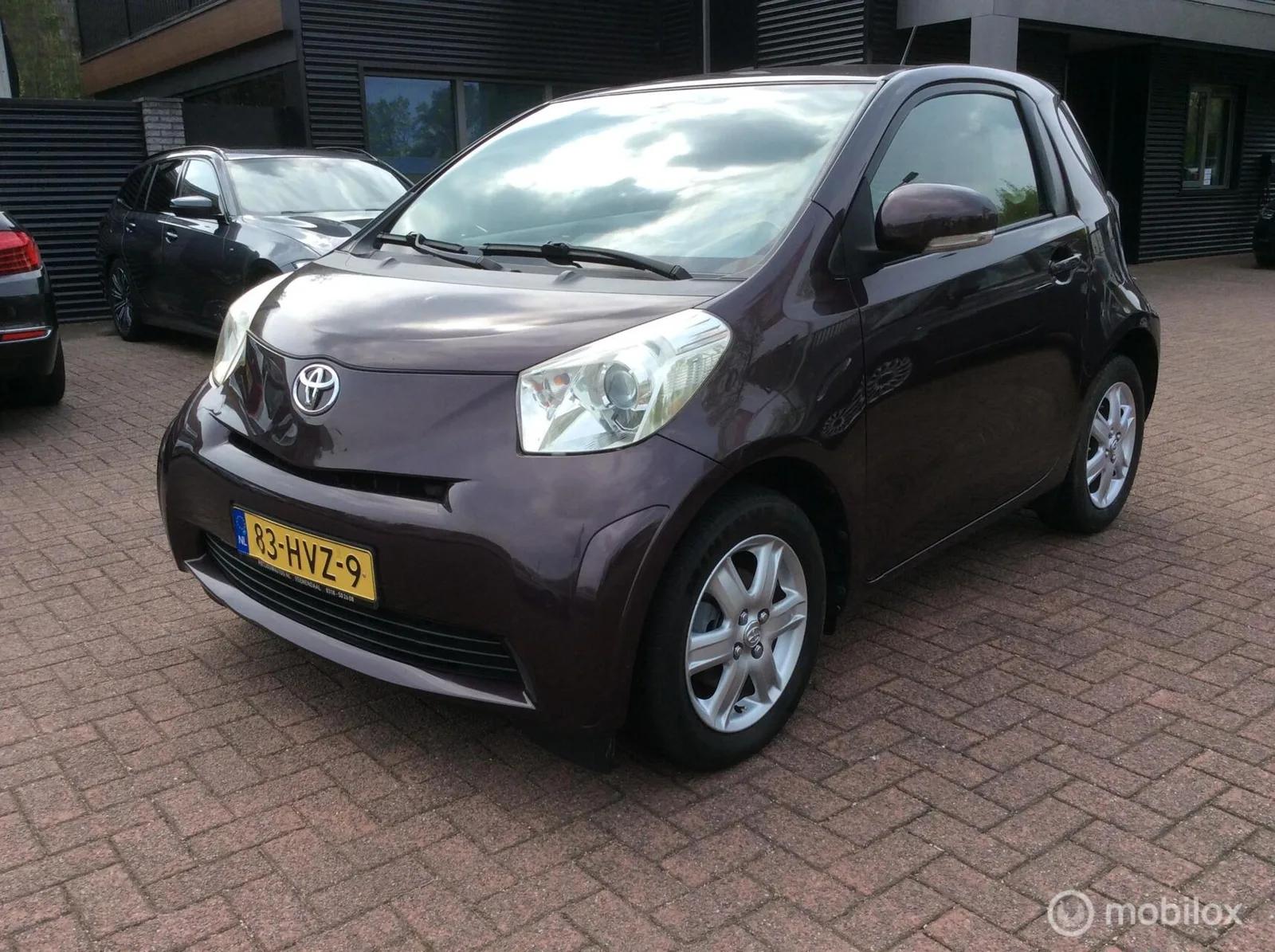 Toyota iQ (2009) — foto 1