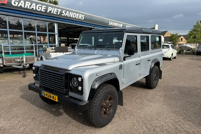 Land Rover Defender (2007)