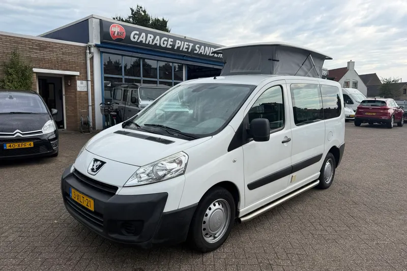 Peugeot Expert (2011)