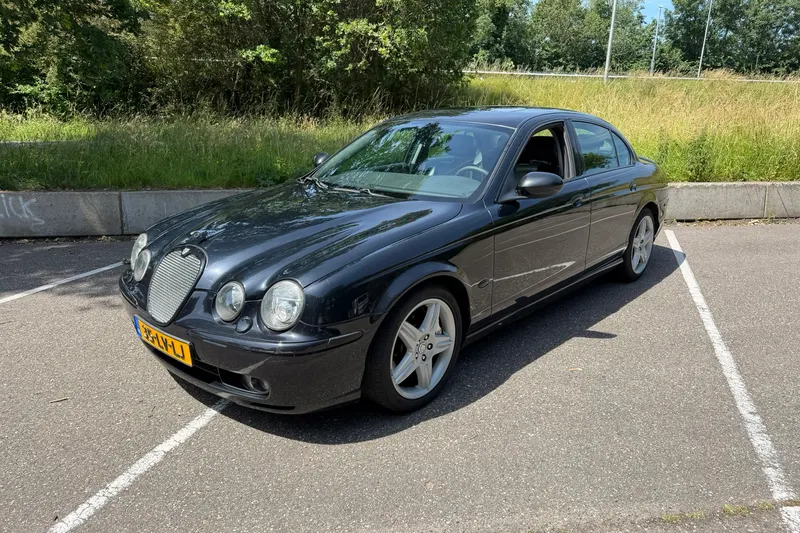 Jaguar S-Type (2003)