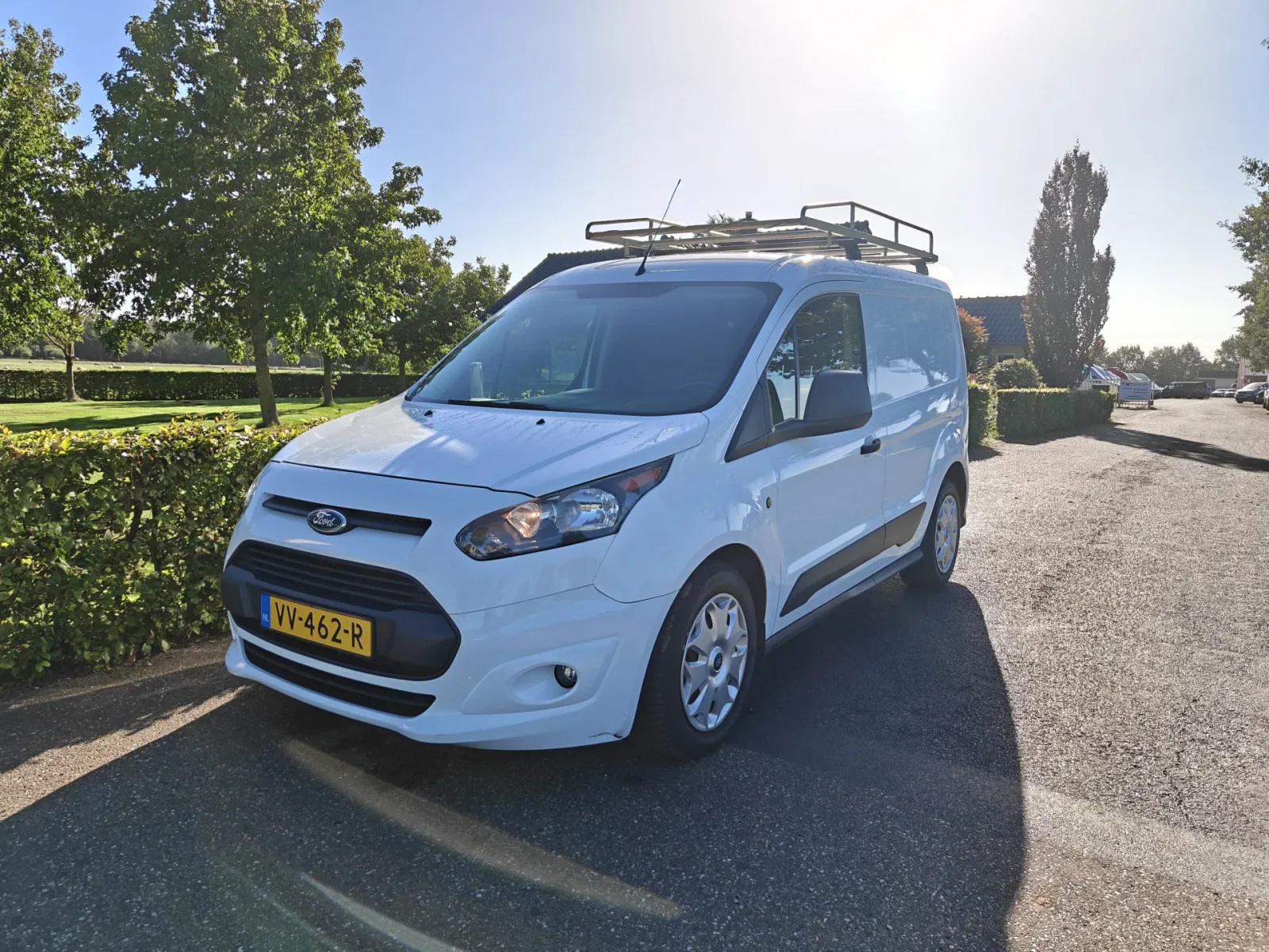 Ford Transit Connect (2016) — foto 1