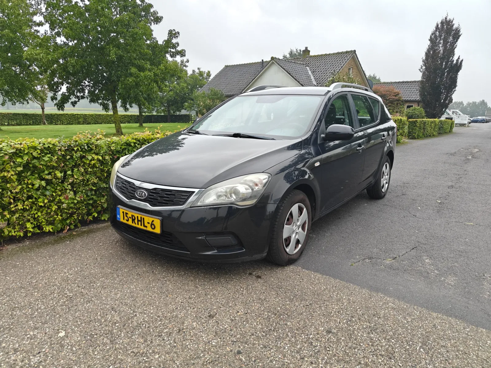Kia Ceed (2011) — foto 1