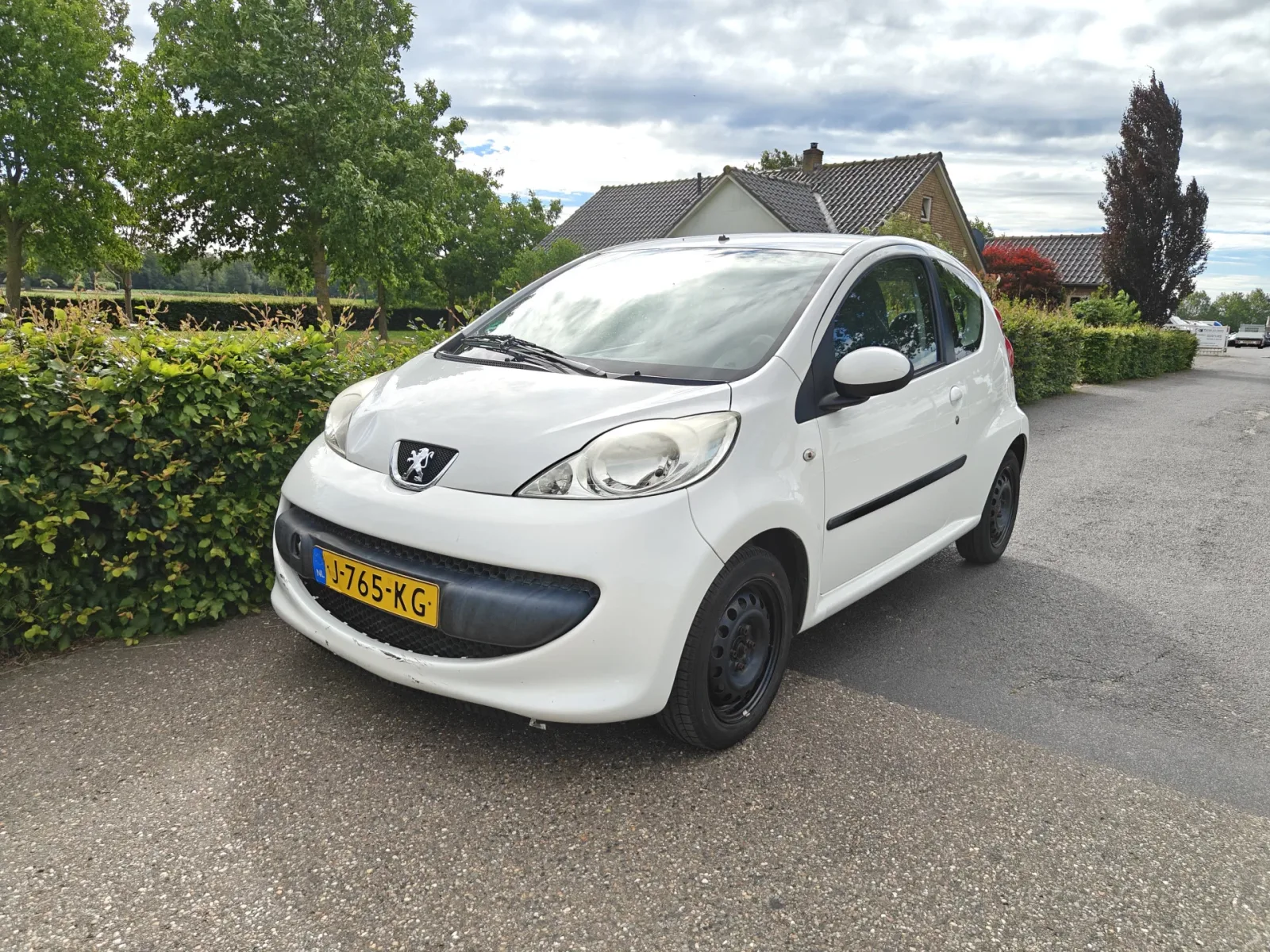 Peugeot 107 (2008) — foto 1