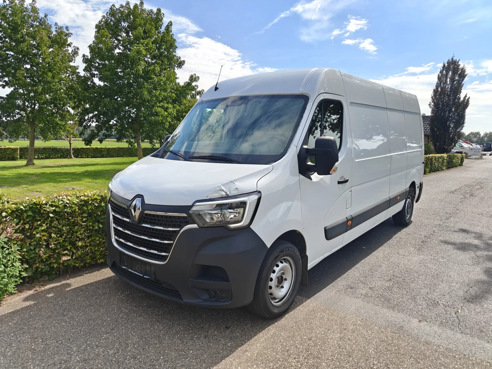 Renault Master (2023) — foto 1