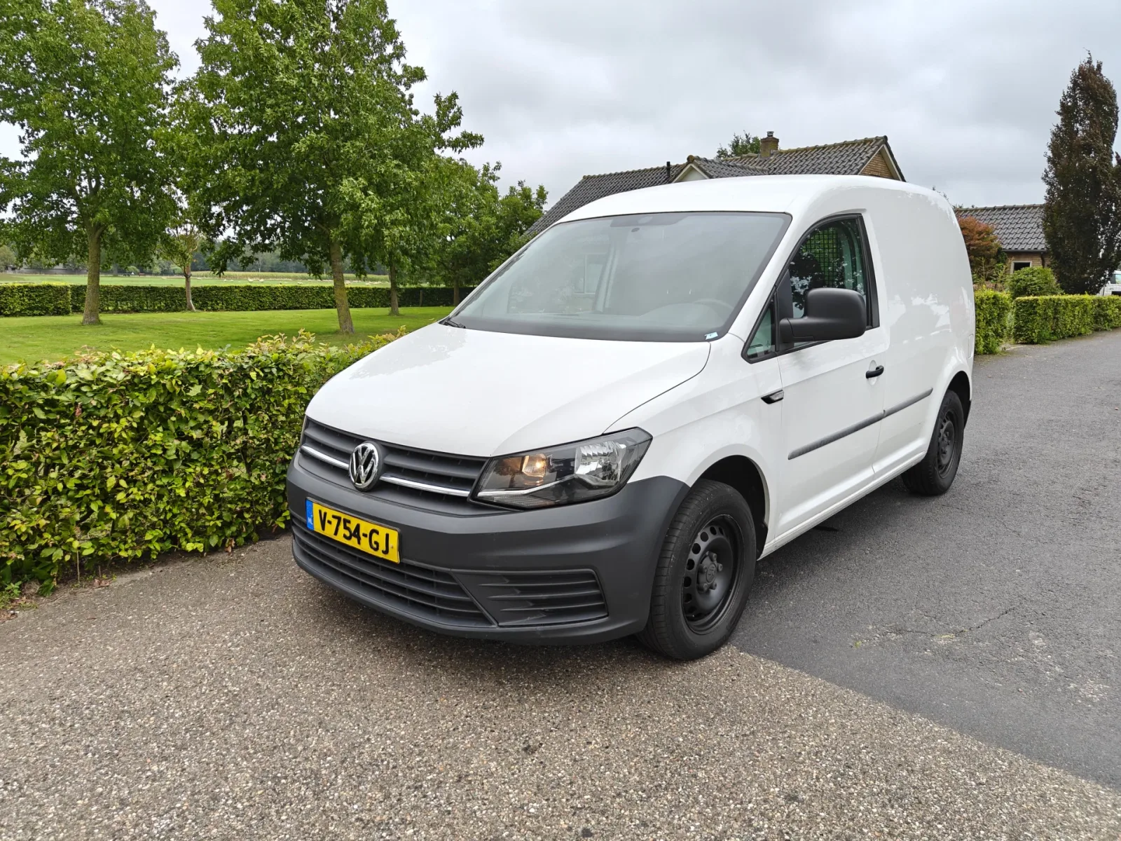 Volkswagen Caddy (2017) — foto 1
