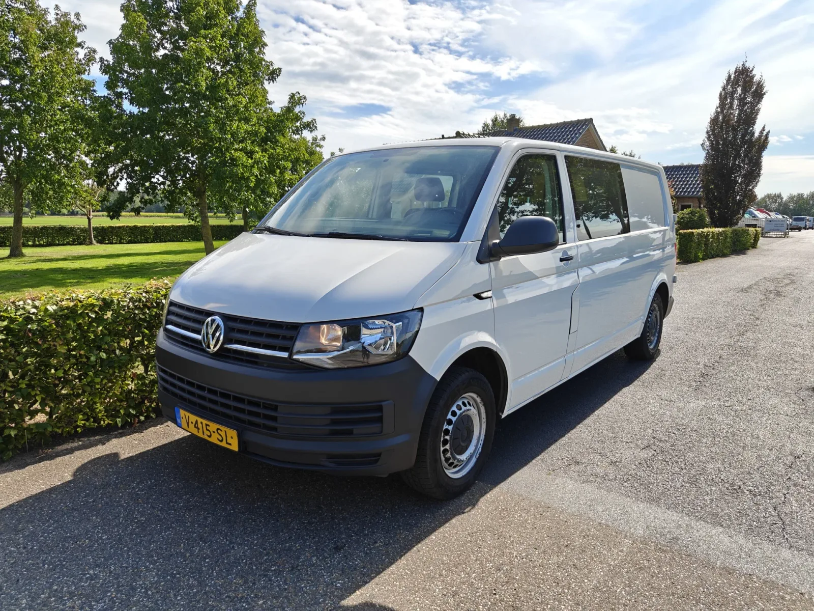 Volkswagen Transporter (2018) — foto 1