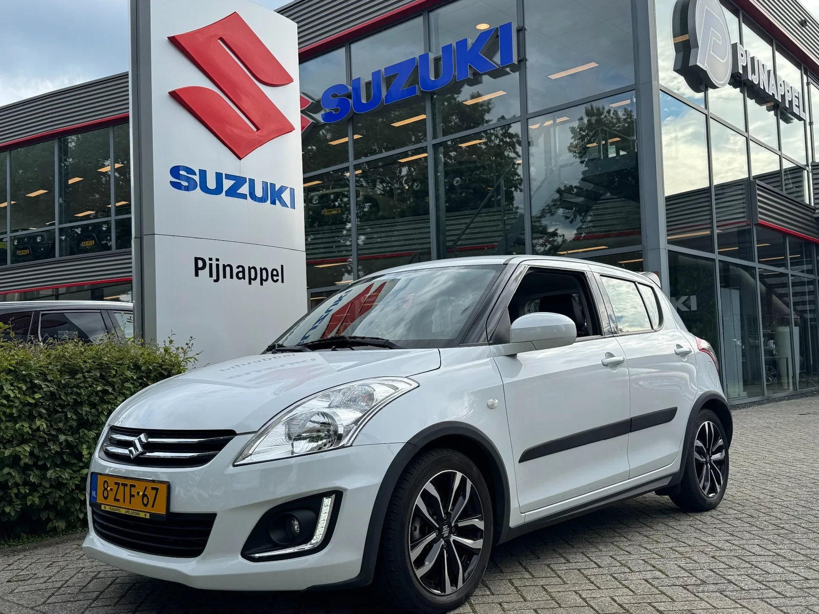 Suzuki Swift (2015) — foto 1