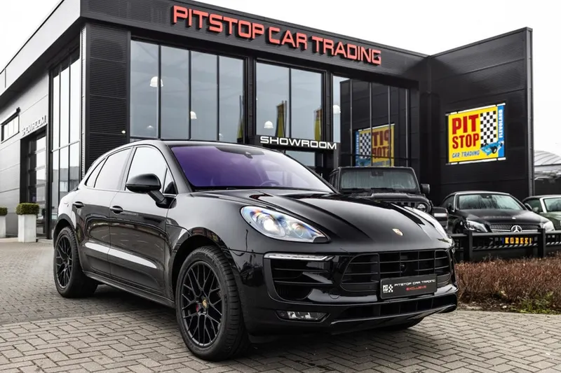 Porsche Macan (2016)