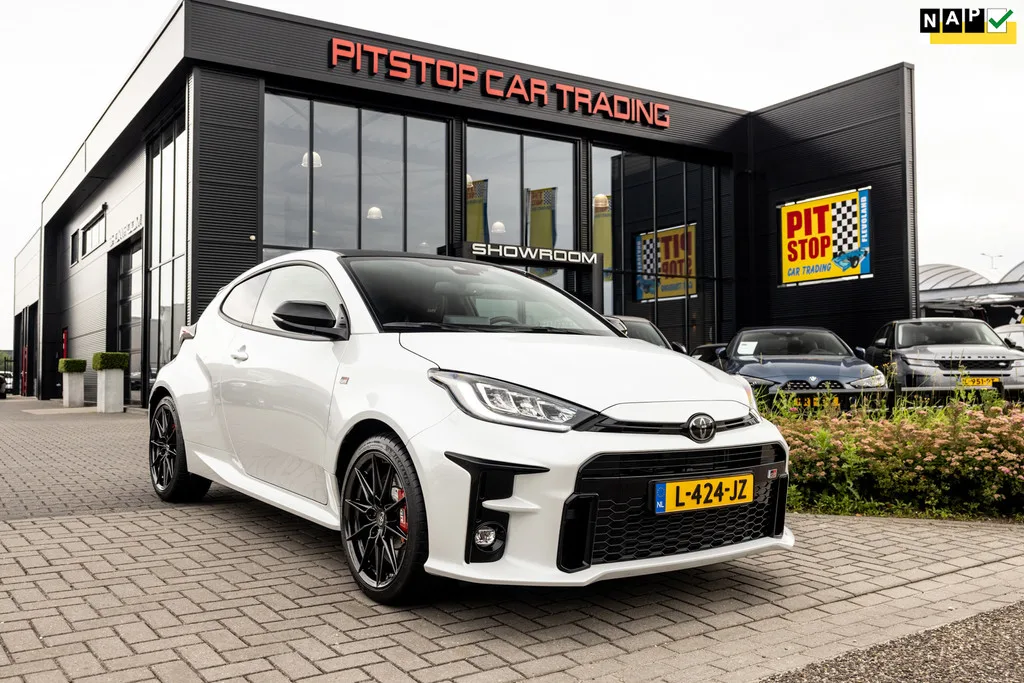 Toyota Yaris (2021) — foto 1