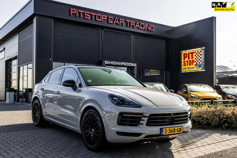 Porsche Cayenne Coupé (2023)