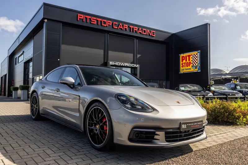 Porsche Panamera (2017)