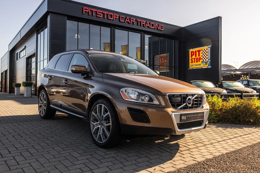 Volvo XC60 (2011) — foto 1