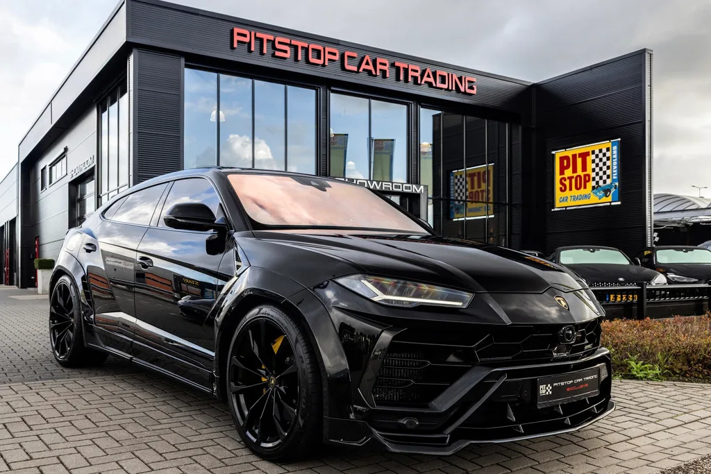 Lamborghini Urus (2021) — foto 1