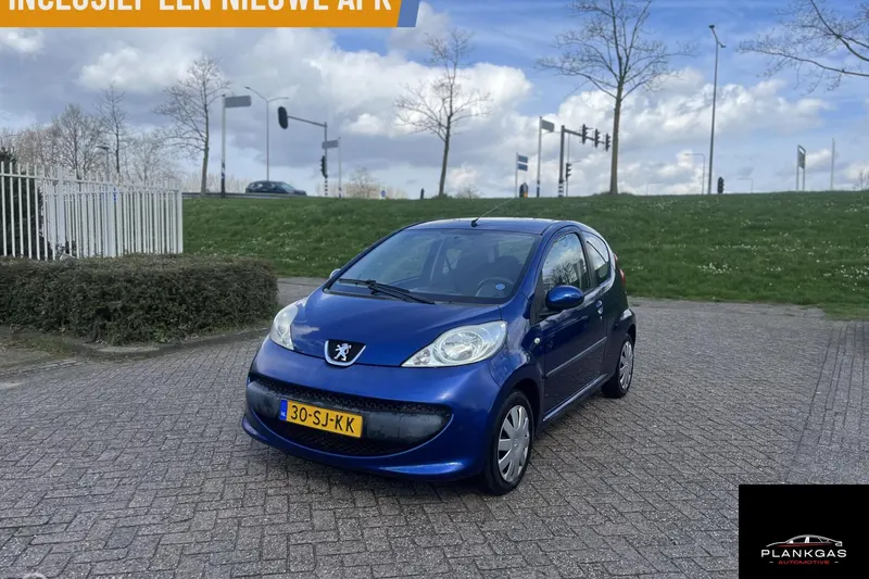 Peugeot 107 (2006)
