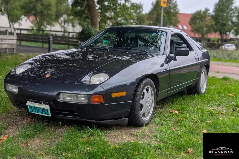 Porsche 928 (1987)
