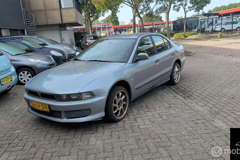 Mitsubishi Galant (2002)