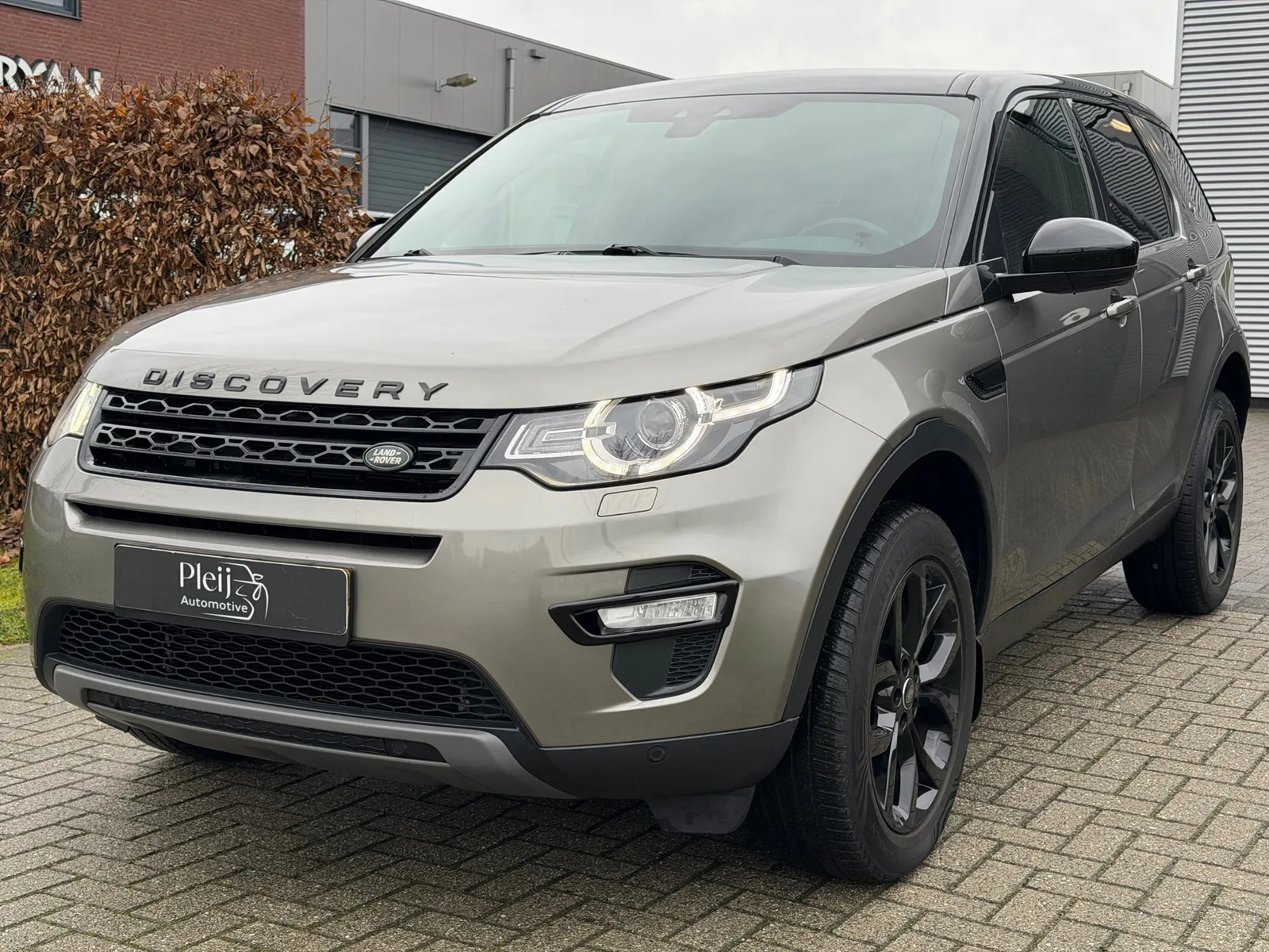 Land Rover Discovery Sport (2019) — foto 1