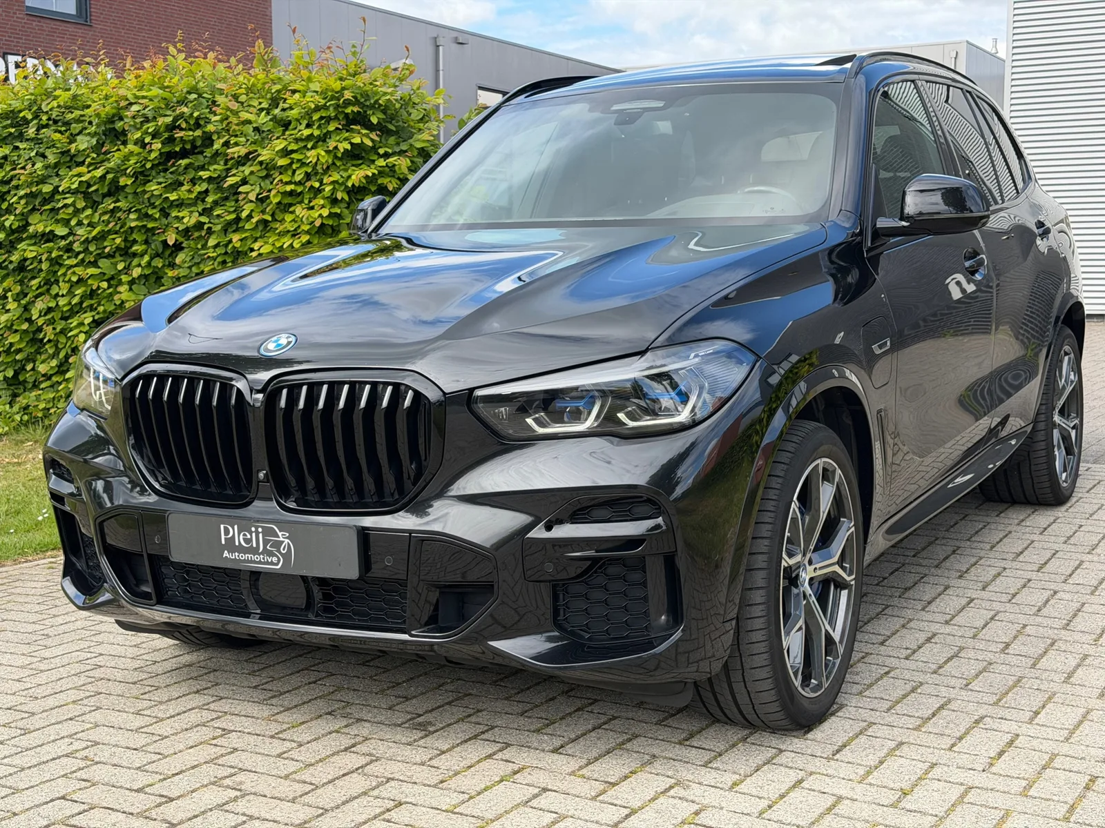 BMW X5 (2021) — foto 1