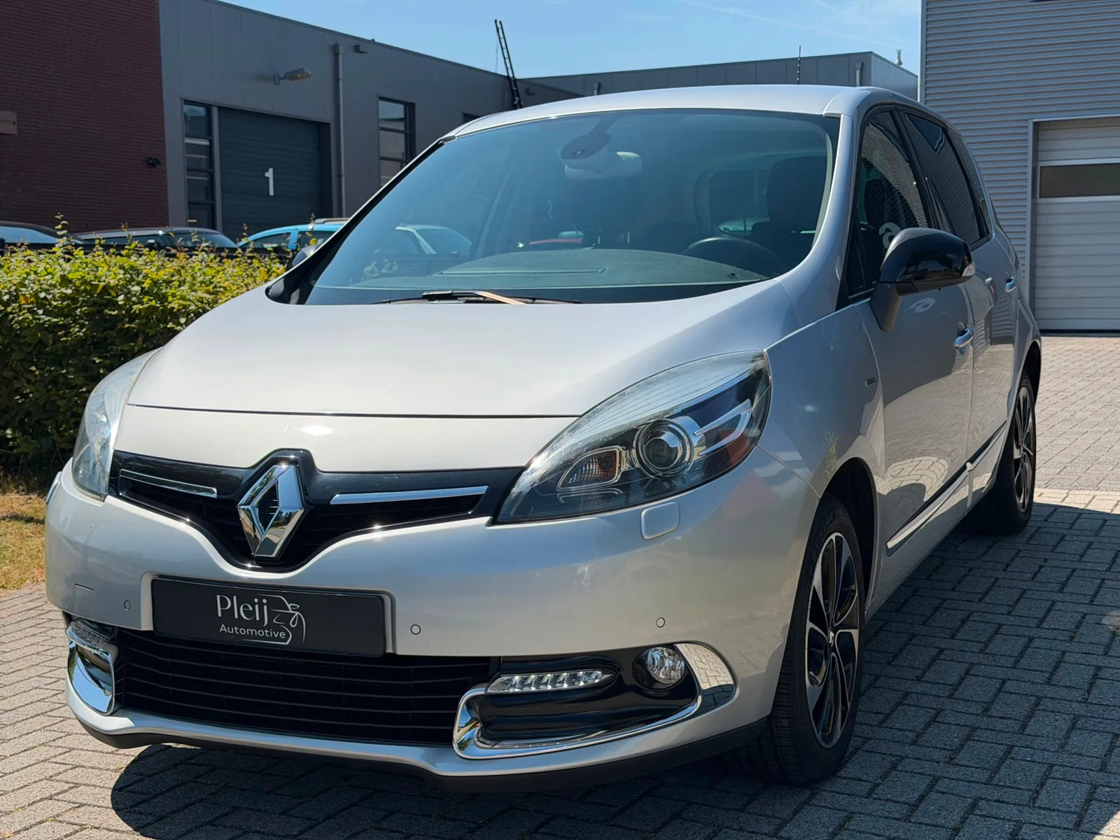 Renault Scénic (2016) — foto 1