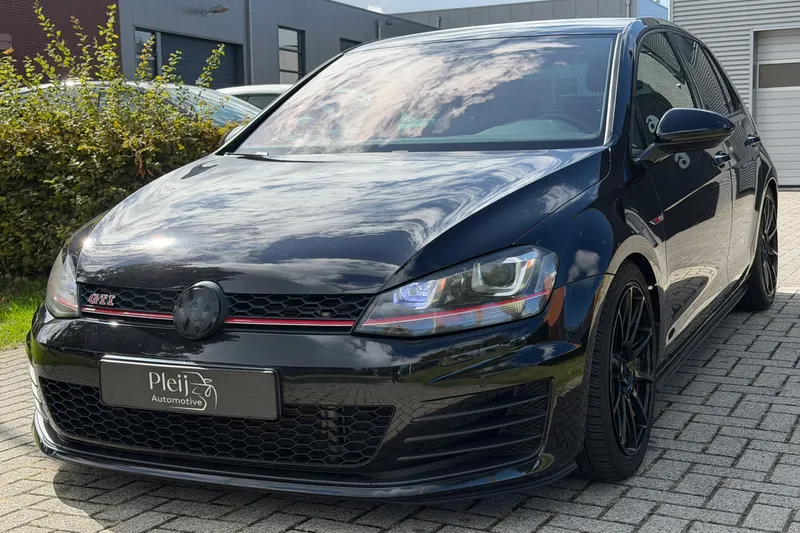 Volkswagen Golf (2016)