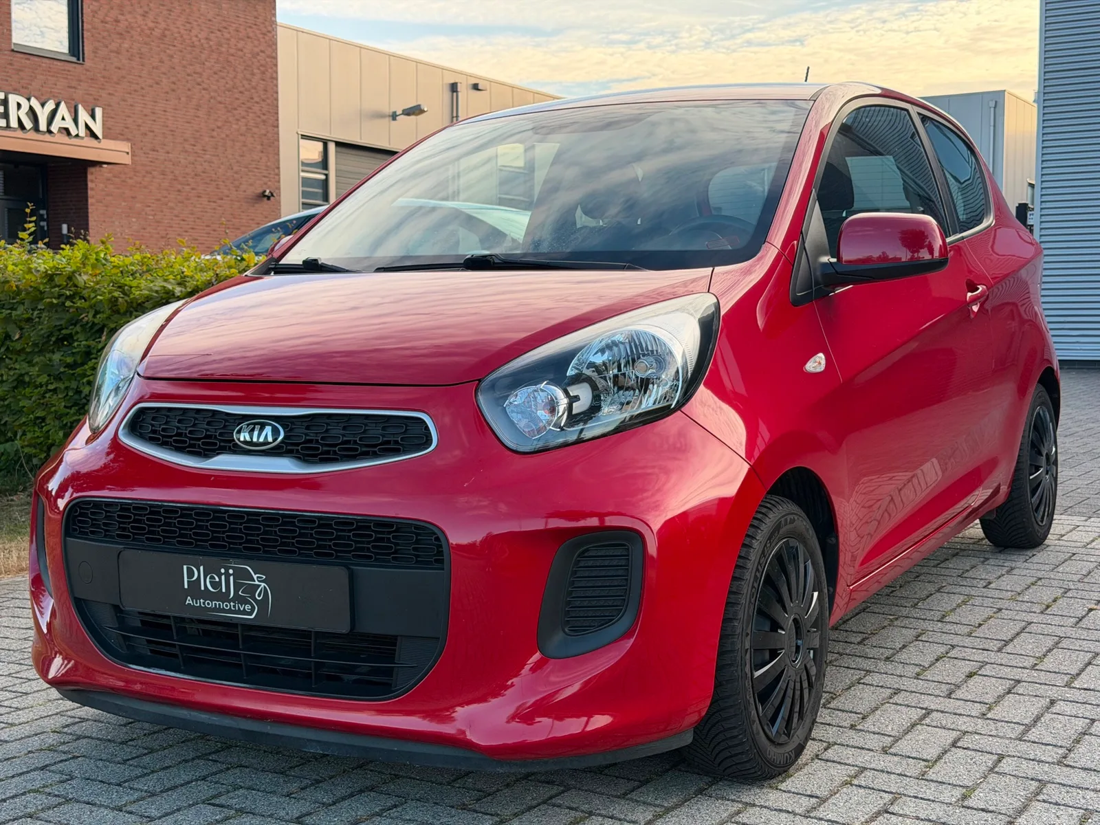 Kia Picanto (2016) — foto 1