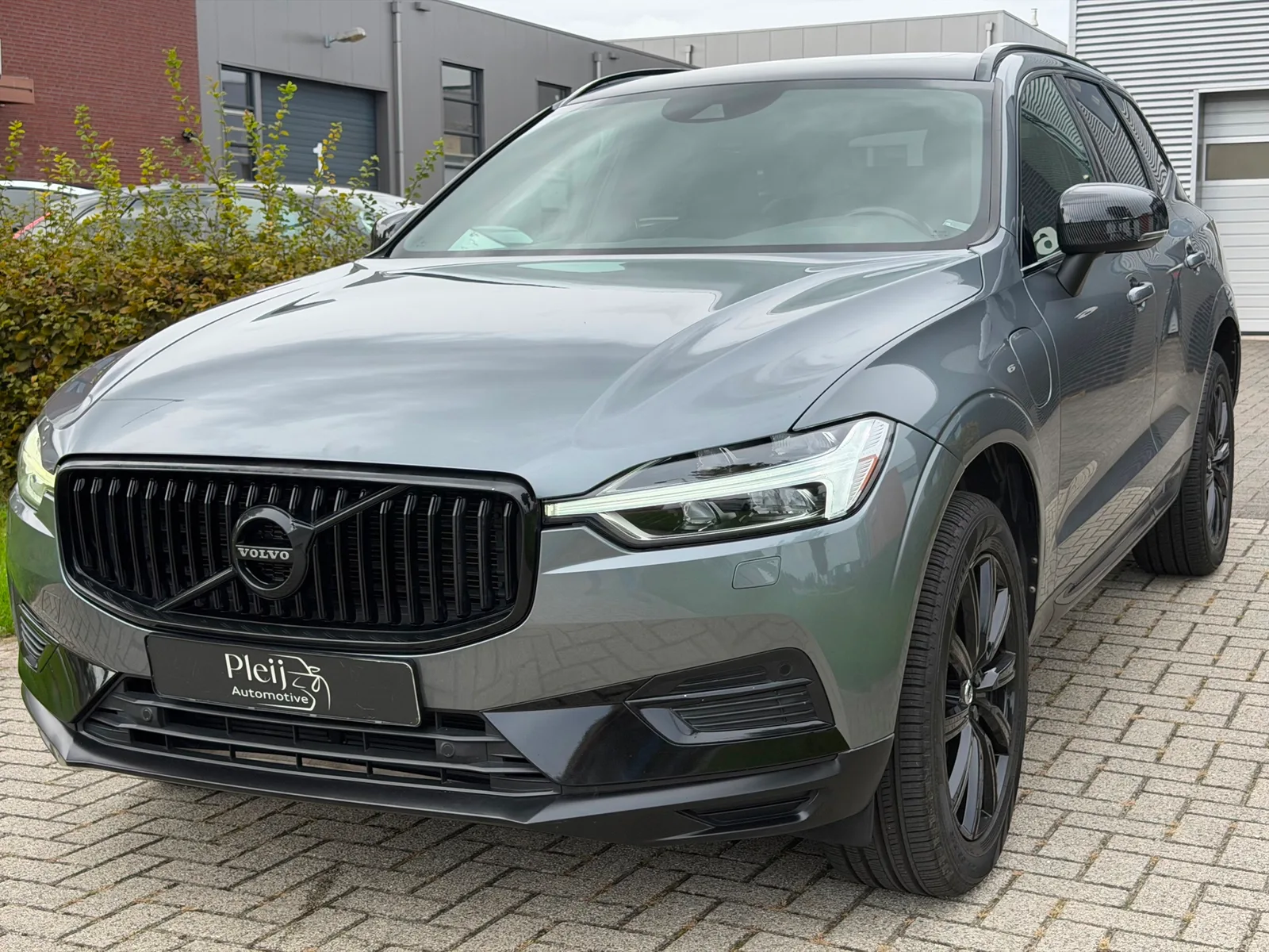 Volvo XC60 (2018) — foto 1