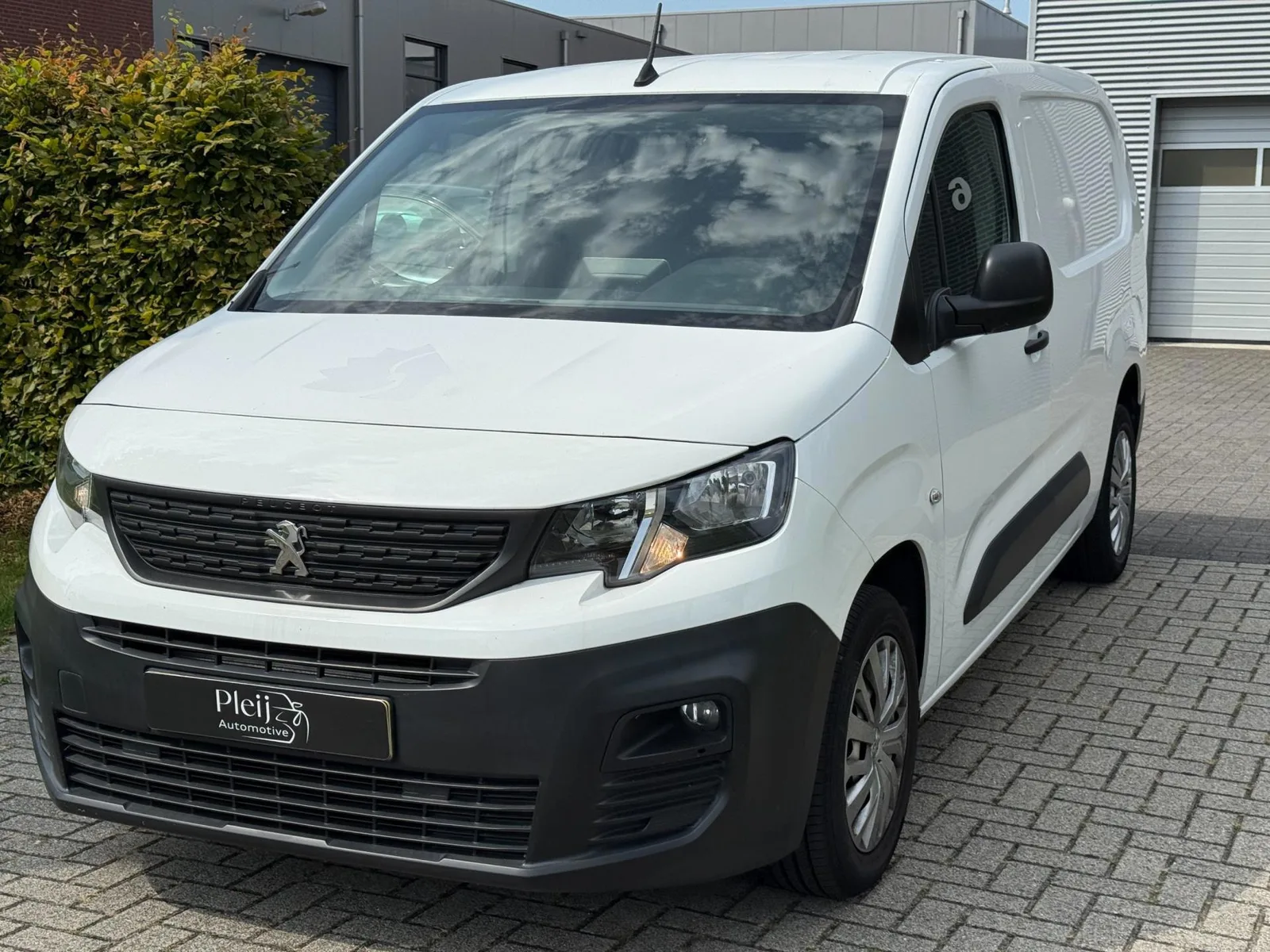 Peugeot Partner (2019) — foto 1
