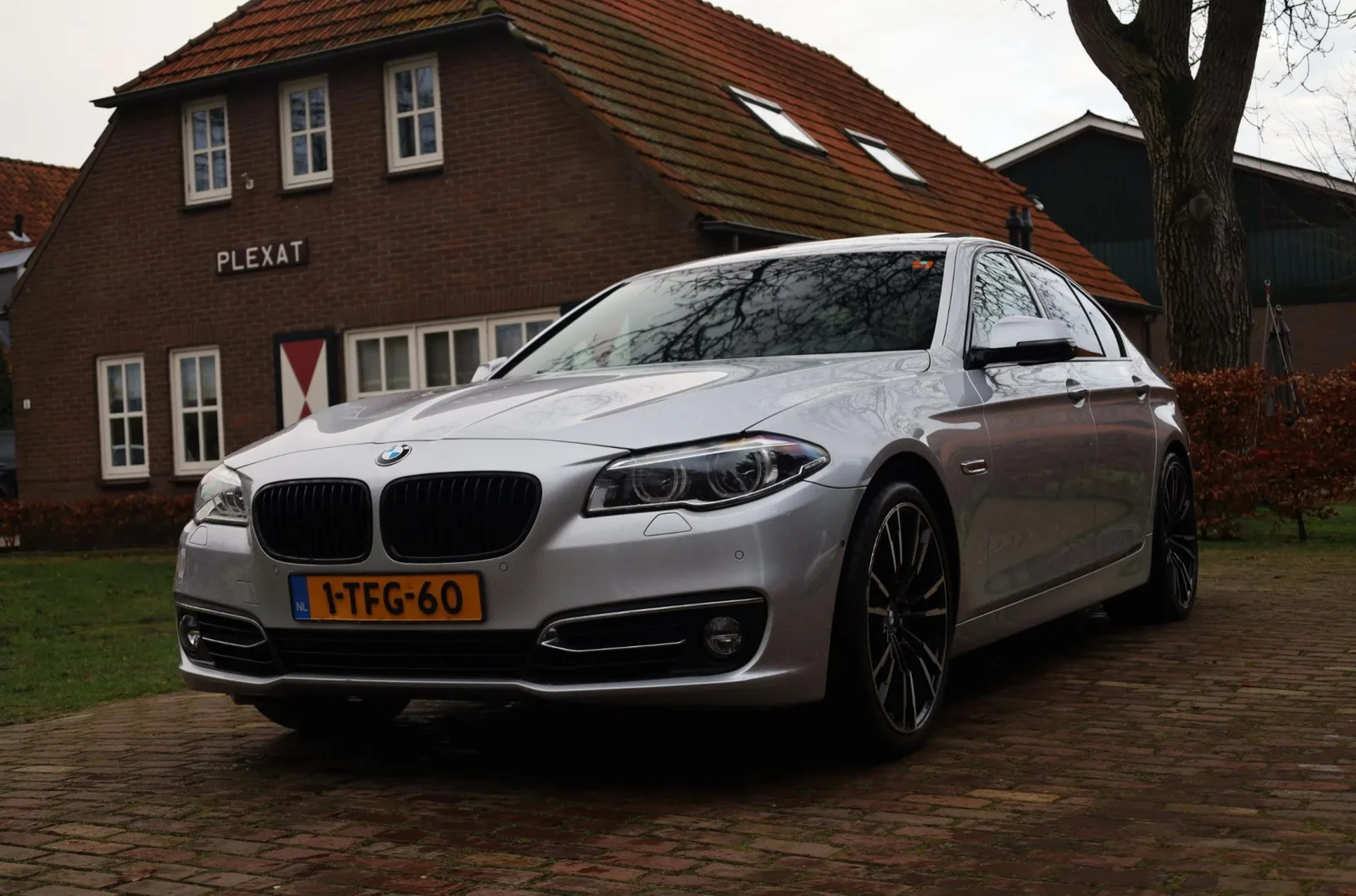 BMW 5-Serie (2014) — foto 1
