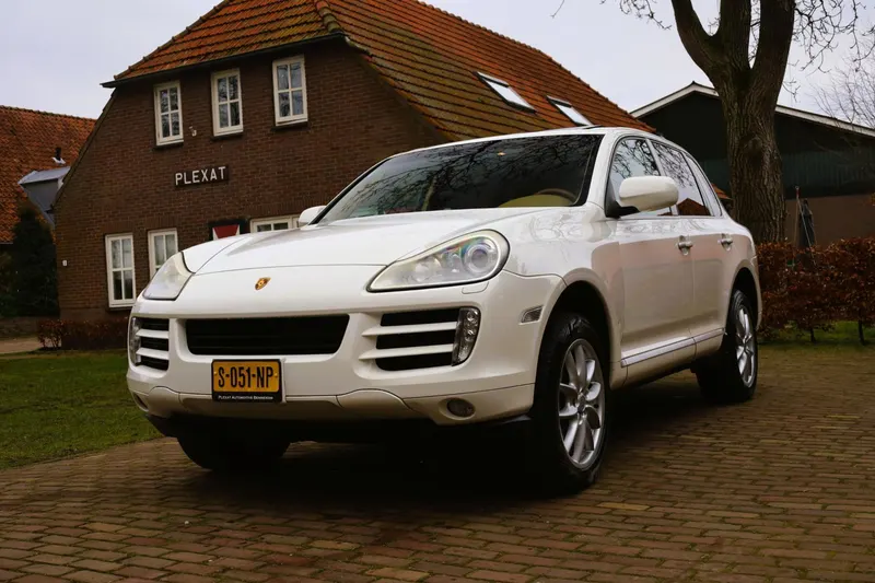 Porsche Cayenne (2007)