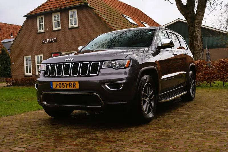 Jeep Grand Cherokee (2017)