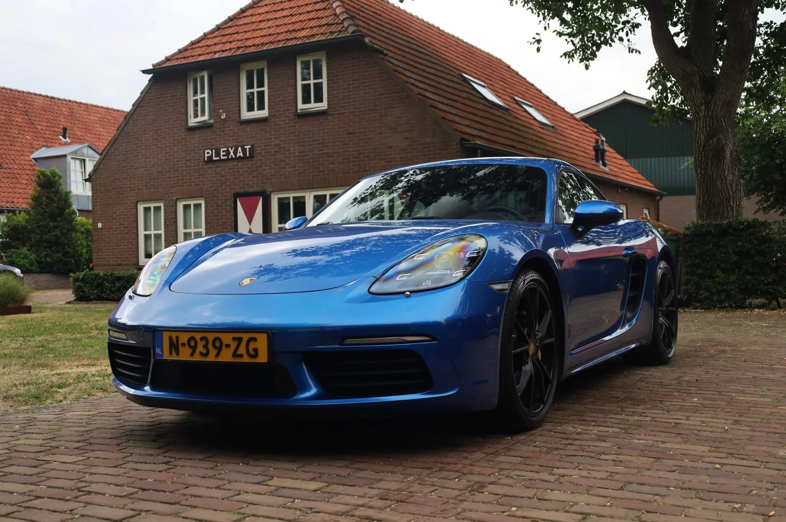 Porsche 718 Cayman (2017) — foto 1